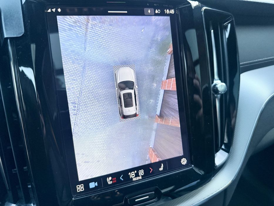 Volvo XC60 Polestar Engineered Hybryda Plug in Harman Panorama