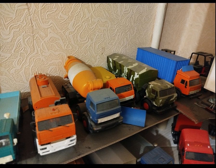 Продам моделі ЗІЛи, Камази, МАЗи...