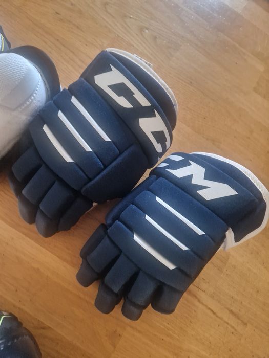 Zestaw ochraniaczy hokejowych