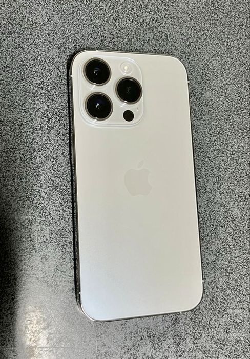 Iphone 14 pro branco