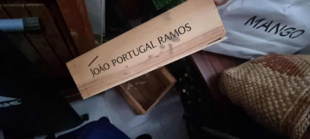 Caixas de arrumação de vinhos