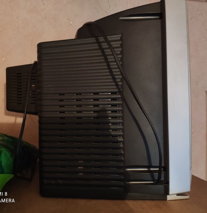 Продам телевизор LG діагональ 35