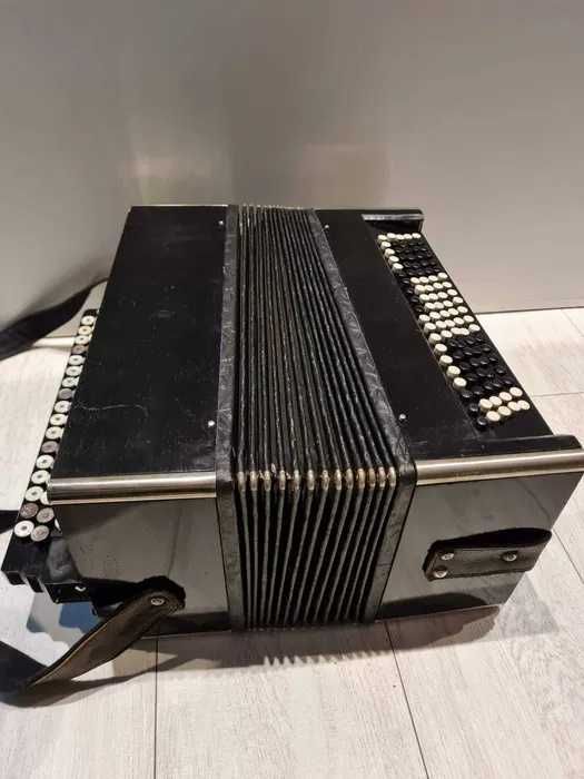 Acordeão Russo de 1911