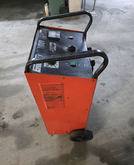 TELWIN ENERGY 1000 START booster carregador
Carregador de bat