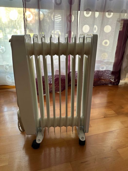 Aquecedor a óleo com ventilação, 8 varetas