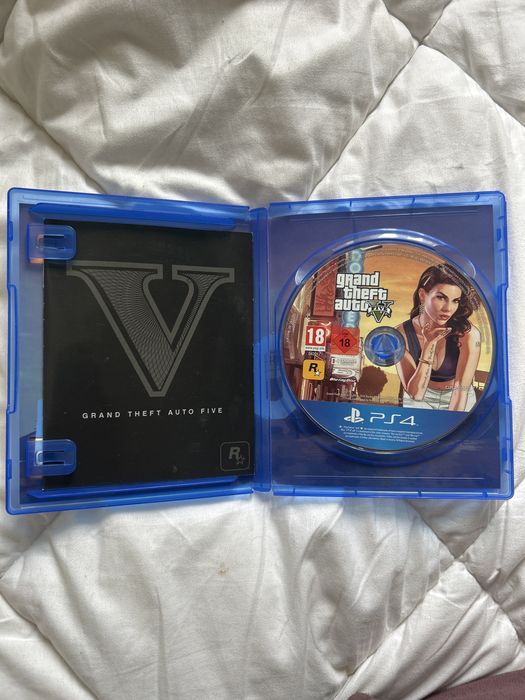 Jogo PS4 - GTA V - Premium Online Edition