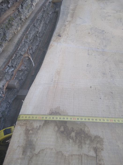 Monolity dębowe ,jesionowe, orzechowe