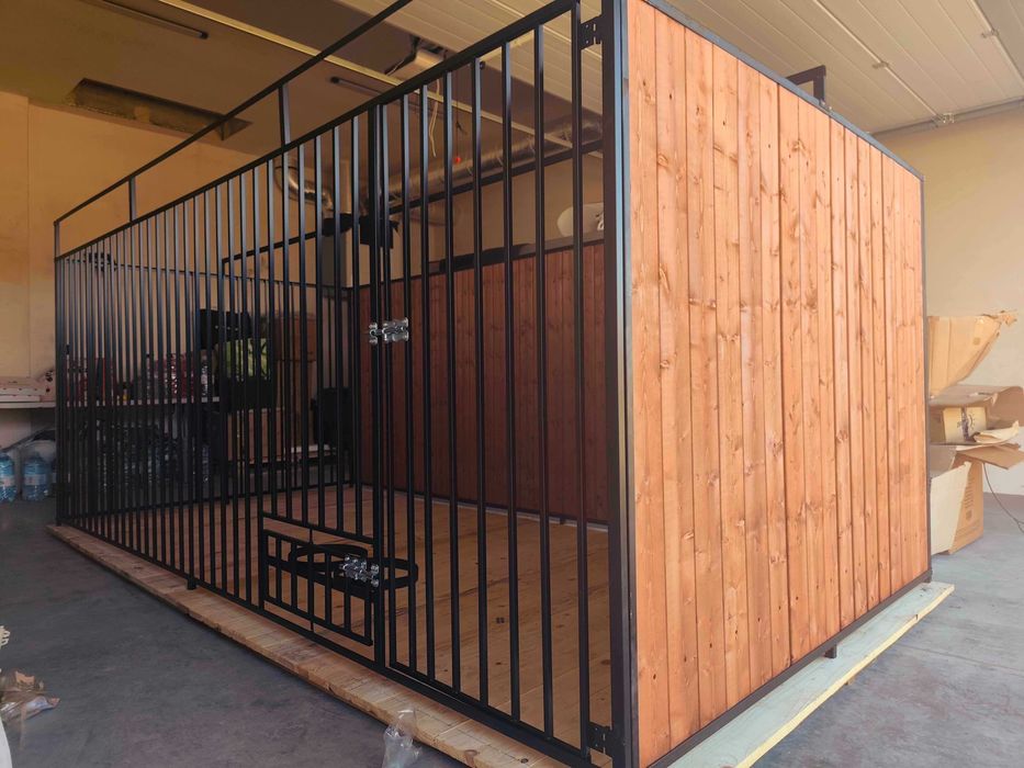 Kojec box dla psa Spawany