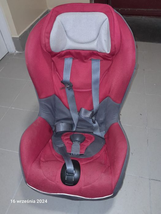 Sprzedam fotelik samochodowy