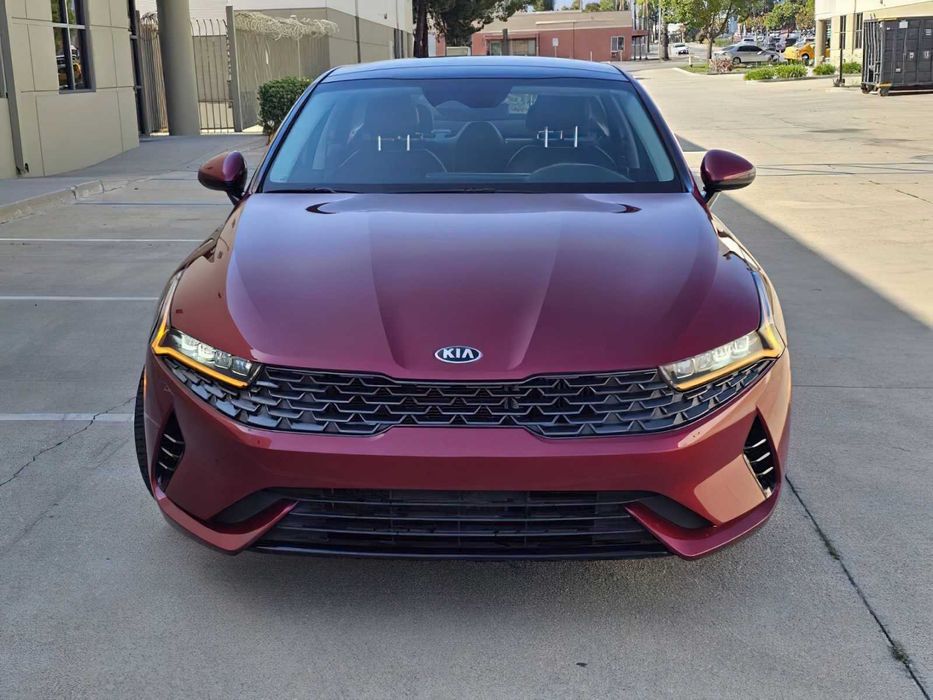 Kia K5      2021
