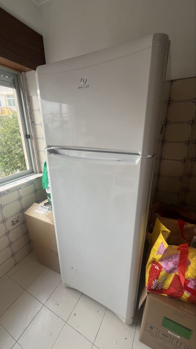 Frigorífico indesit