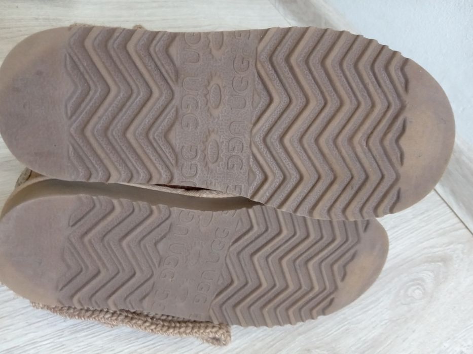 Buty włóczkowe UGG r.36
