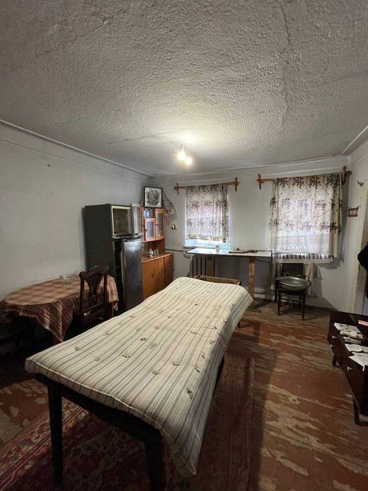 Продам будинок у центрі Матвіївки