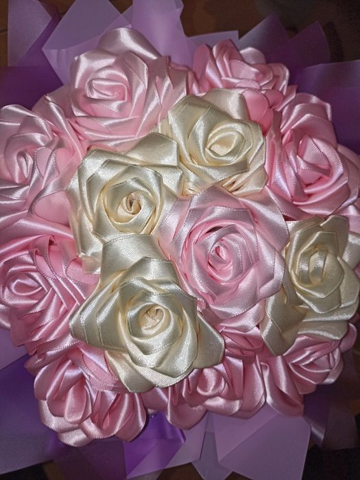 Букет з атласної стрічки