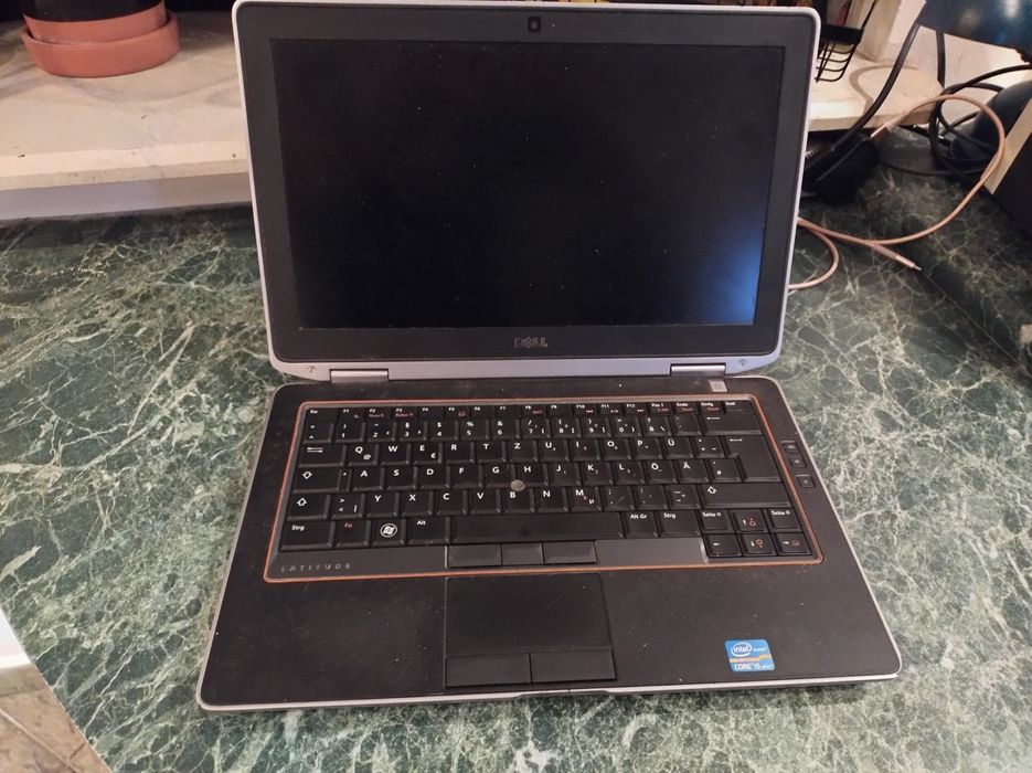 Dell latitude E6320 I5, podświetlana klawiatura.