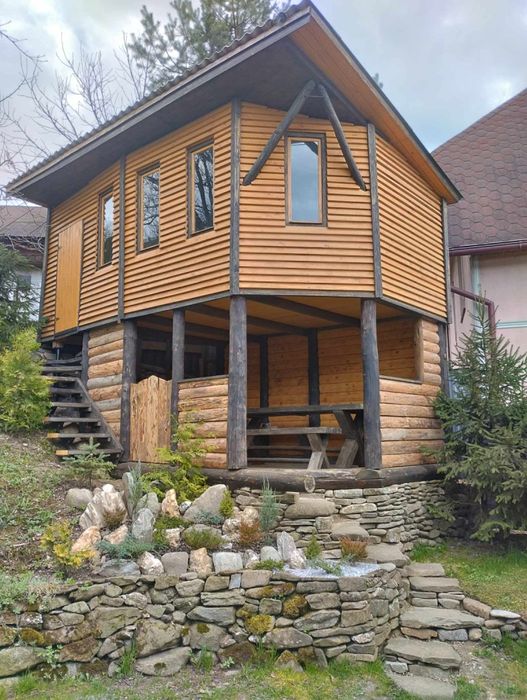 Здається файна хата...