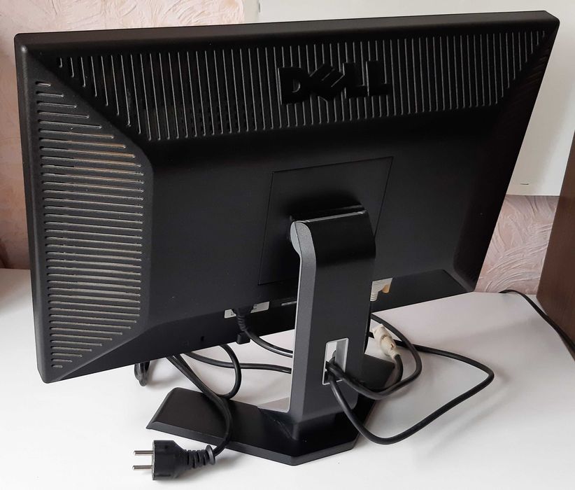 Монітор DELL E228WFPc / 22" (1680x1050)