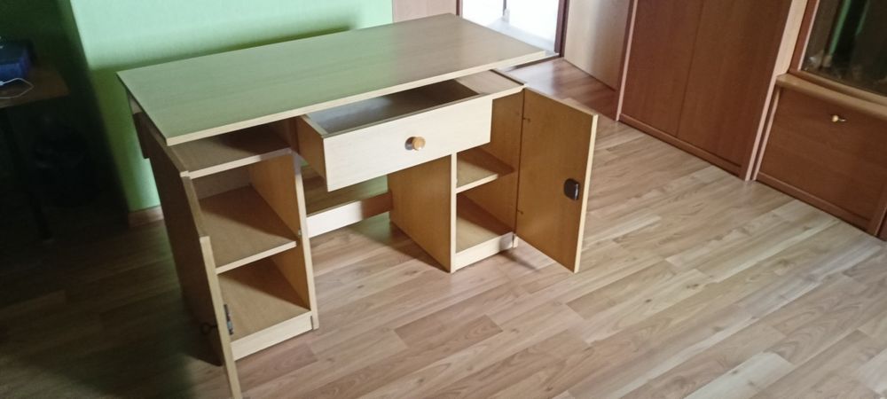 Biurko szkolne młodzieżowe