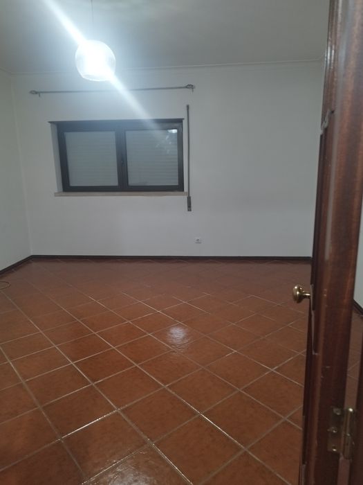 T3, arrenda-se a cinco minutos do centro da cidade Coimbra