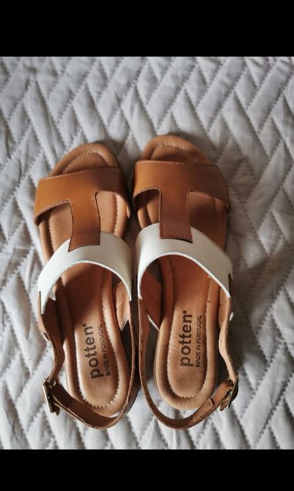 Sandálias a estrear