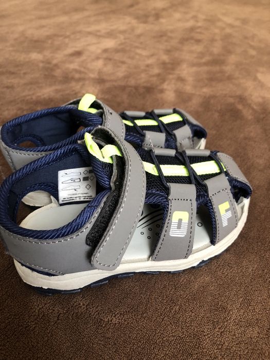 Дитячі босоніжки