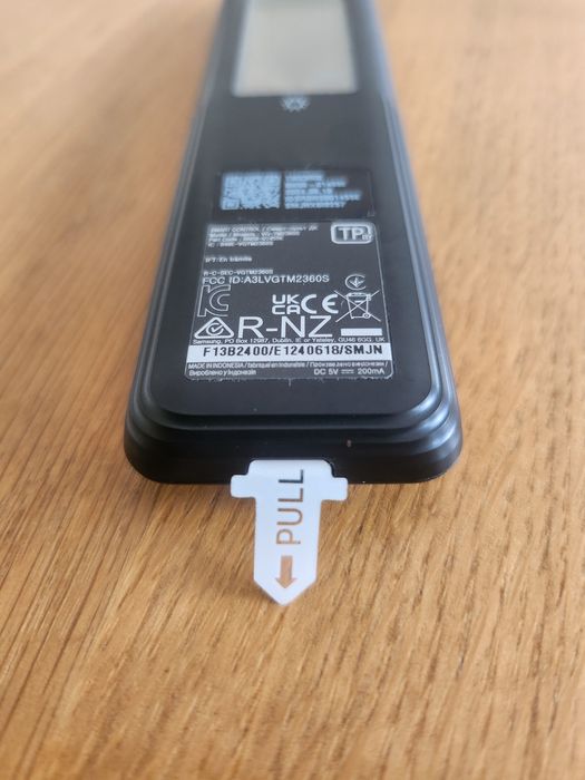 Samsung - Comando Solar  e USB-C Novo