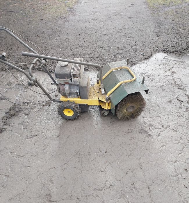 Zamiatarka odśnieżarka pług Texas handy 600R  z napędem przód/tył