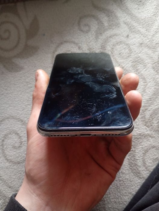 Продам айфон х на 64гб