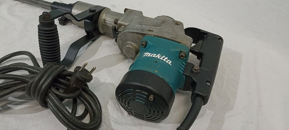 Отбойный молоток Makita HR5000 (17Дж.) Japan) из Германии.