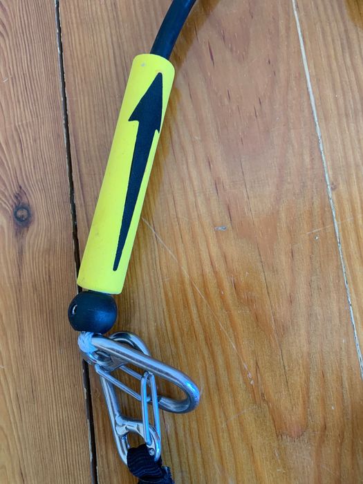 Kitesurf - leash do kite