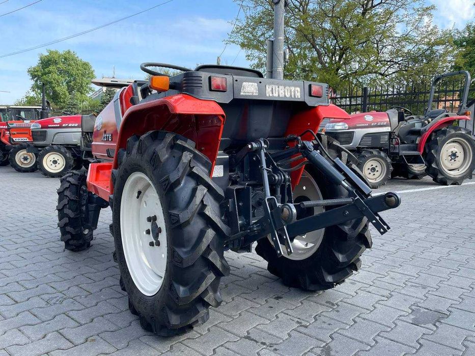 Kubota Asti A-15 Японський Трактор
