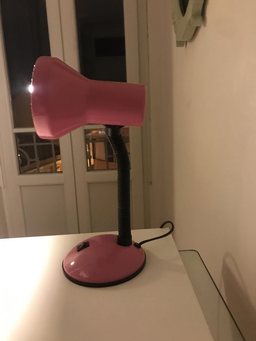 Candeeiro  Ikea cor-de-rosa