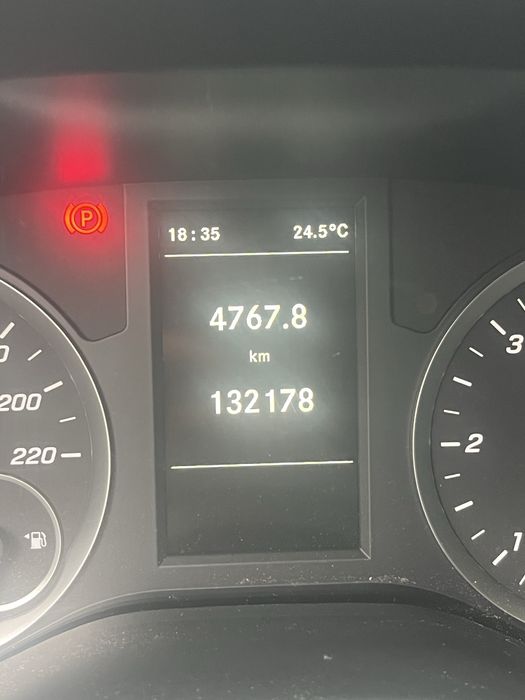 Mercedes Vito Larga