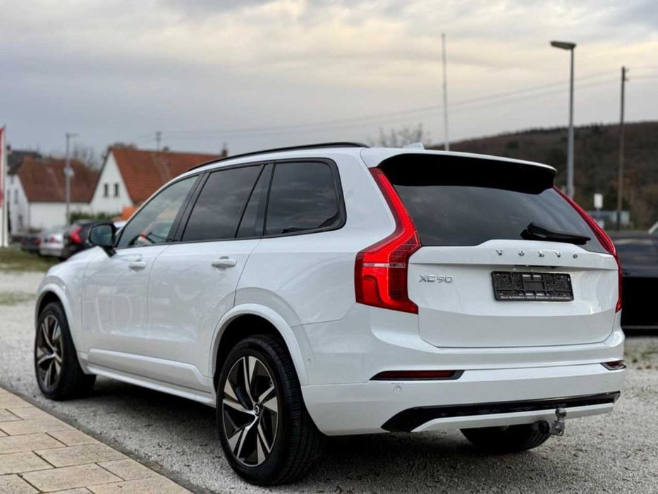 Volvo XC90 B5 AWD R-Design