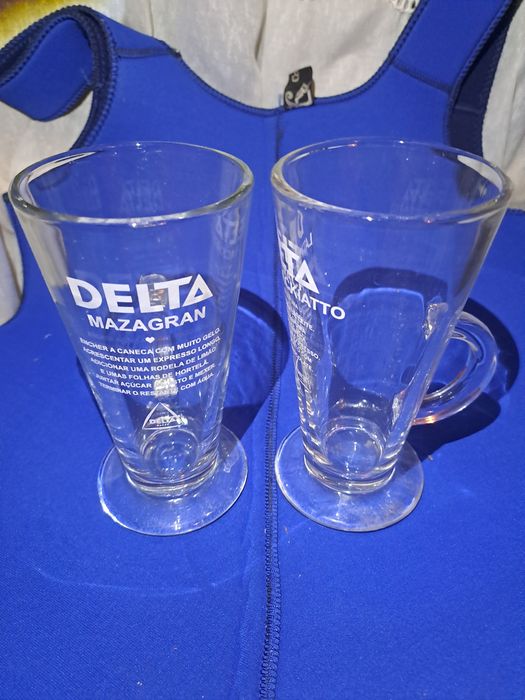 Balde cristal para gelo + duas chávenas grandes delta