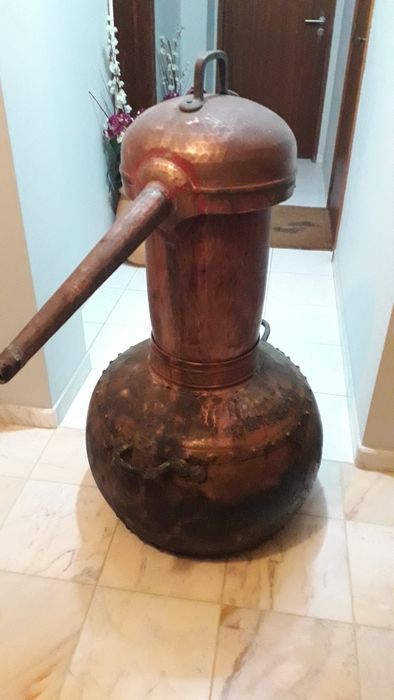 Cabeça de alambique e caldeiras