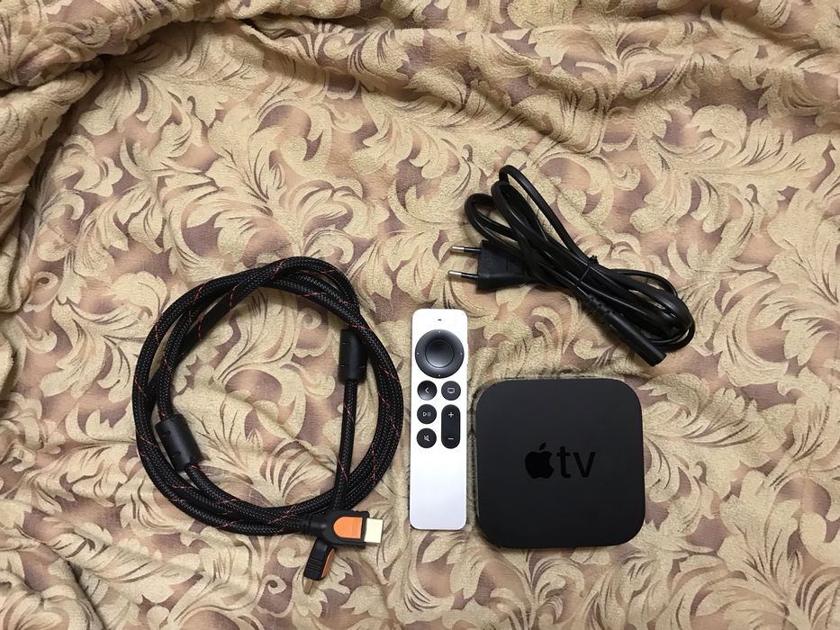 Apple TV 4K 32gb + кабель hdmi 4K + чехол для пульта