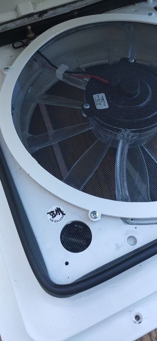 Wentylator , świetlik dachowy Dometic do przyczepy kempingowej lub kampera