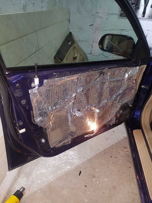 Montaże android sprzętu caraudio  Naprawa elektroniki