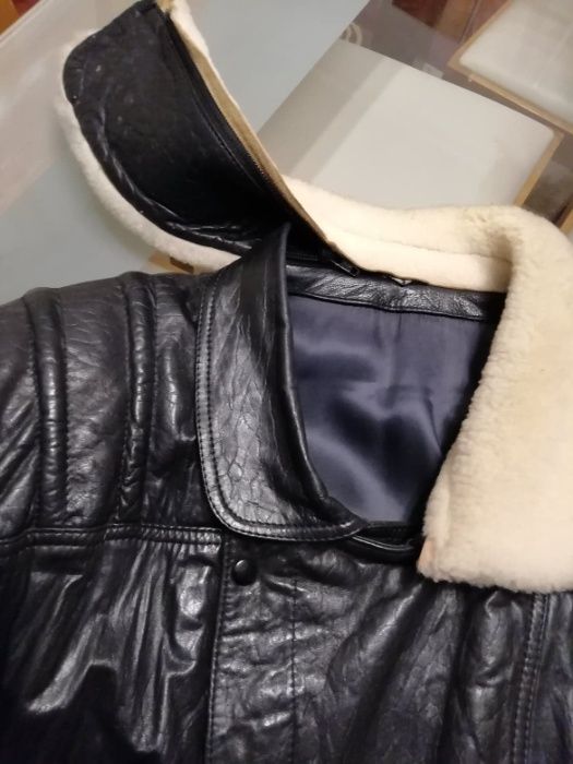 Casaco Preto de Couro