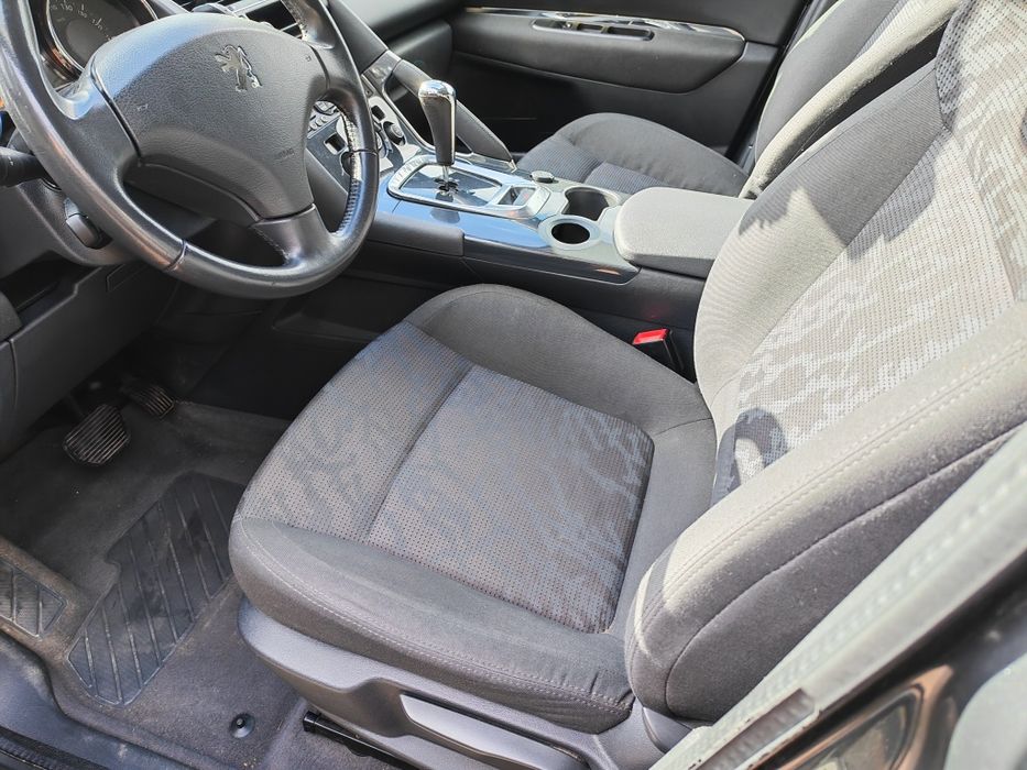 Peugeot 3008 1.6 e HDi caixa automática