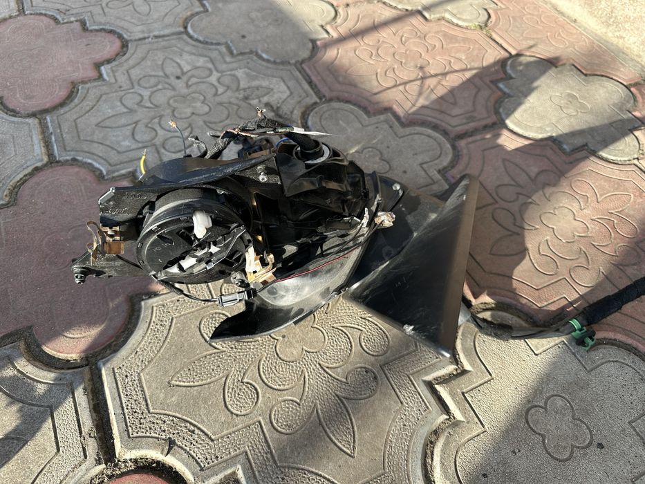 Продам на запчасти зеркало заднего ввида audi q8,ку8