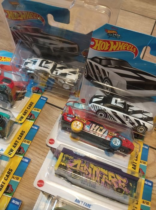 Cała seria Hot Wheels Art Cars + STH