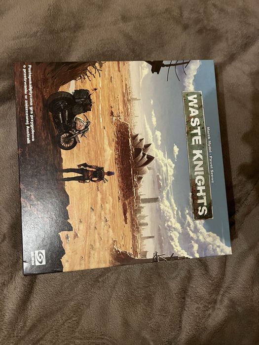 Gra planszowa Waste Knights z dodatkiem Za Horyzont