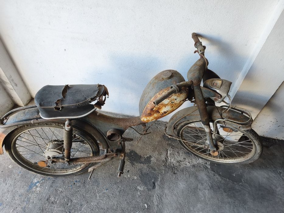 Vendo quadro de motorizada antiga
