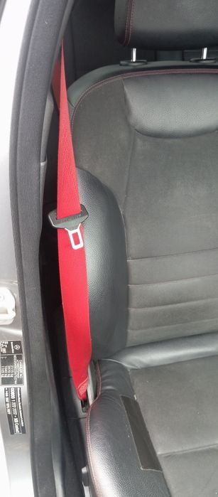 Pasy bezpieczeństwa mercedes c 204