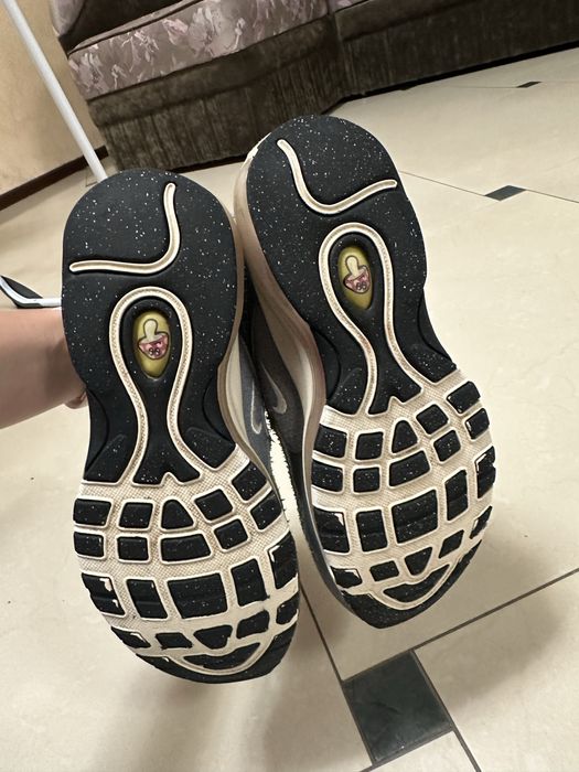 Nike 37 розмір , оригінал , кросівки