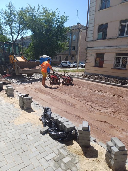 Майстри з вкладання бруківки. Зп від 30000-до 50000грн