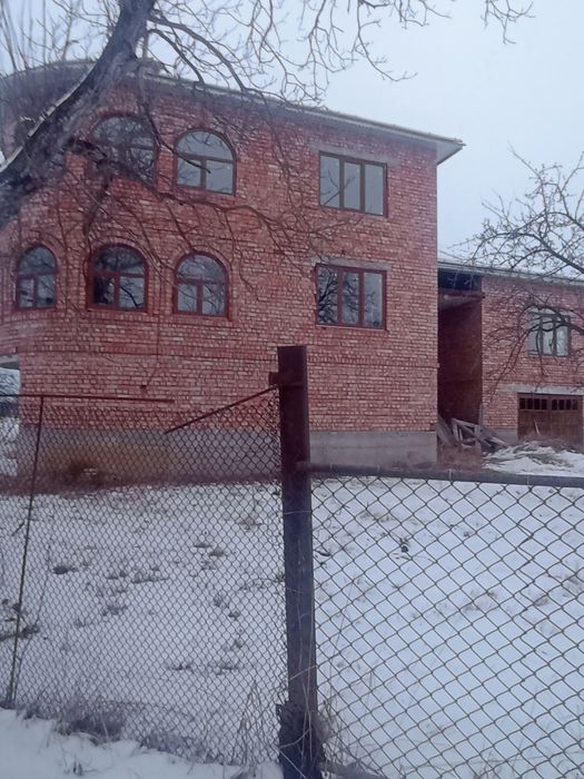 Приватний будинок в Карпатах. Івано-франківська обл. с. Кобаки