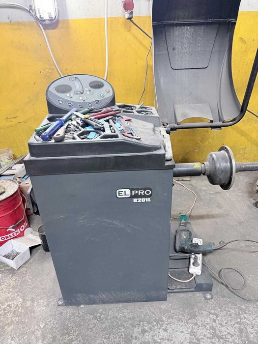 Montażownica ELPRO model T202.2V i Wyważarka ELPRO model B201L